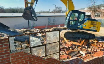 Millionaire Demolishes Old Man’s House, Unexpectedly Sees His Childhood Photo among Ruins — Story of the Day