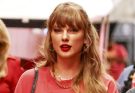 Users Notice Taylor Swift's Boyfriend, Travis Kelce, Looks 'Heartbroken' During Kansas City Chiefs Game: Viral Clip